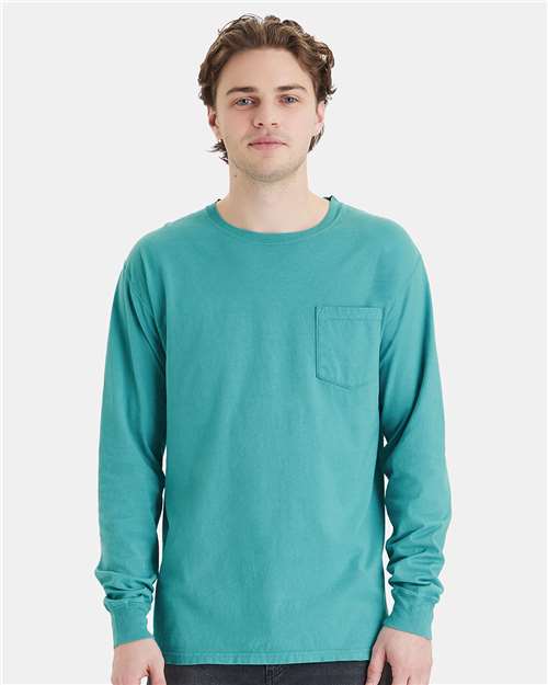 Unisex Garment-Dyed Long Sleeve T-Shirt With a Pocket